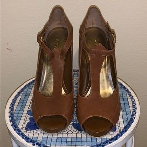 BCBGirls leather high heel pumps 8.5M